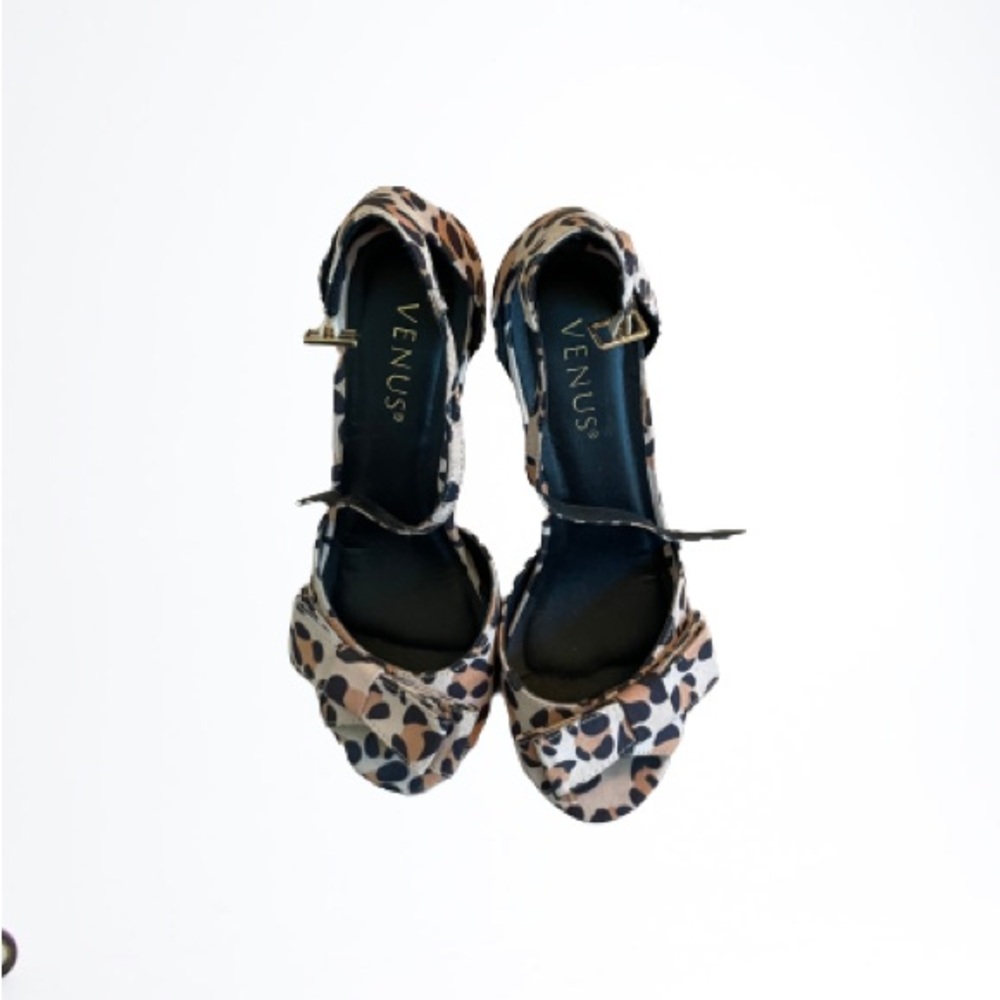 Cheetah print heel